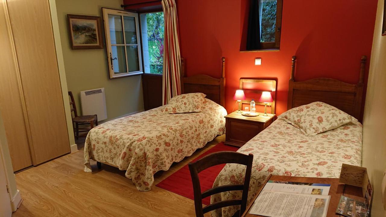 Moulin Du Fief Gentil Bed & Breakfast Blere Exterior photo